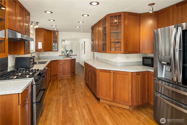 8505 21st Avenue NW, Seattle, WA 98117