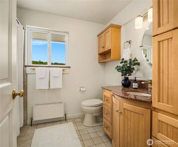 8505 21st Avenue NW, Seattle, WA 98117