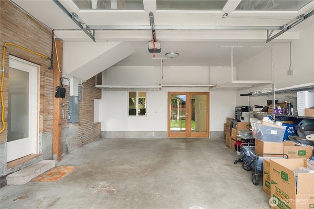 8505 21st Avenue NW, Seattle, WA 98117