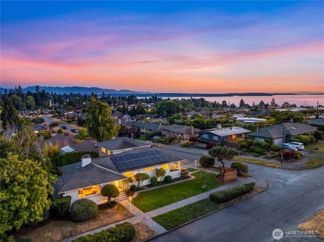 8505 21st Avenue NW, Seattle, WA 98117