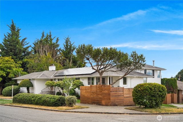8505 21st Avenue NW, Seattle, WA 98117