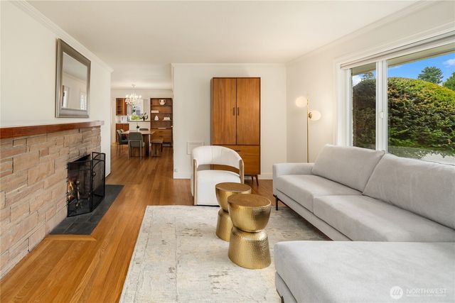 8505 21st Avenue NW, Seattle, WA 98117