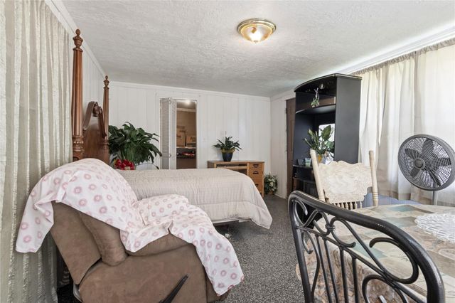 6651 Crestmont Street, Houston, TX 77033