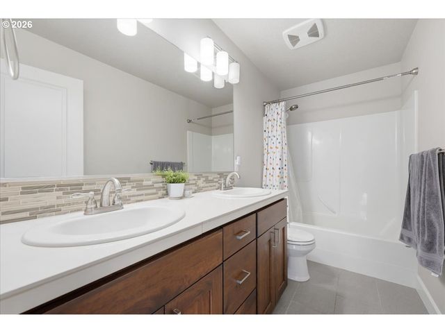 11100 Ne 61ST Ct, Vancouver, WA 98686