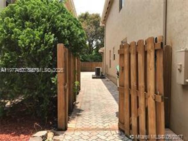 11142 NW 72nd Ter, Doral, FL 33178