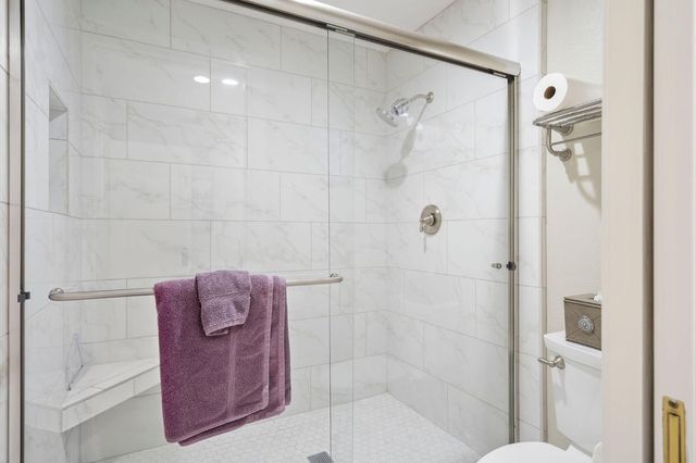 35 River Bluff Ln, Carmichael, CA 95608