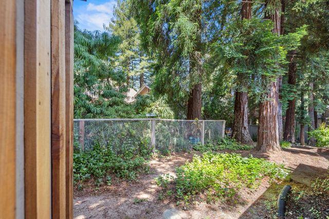35 River Bluff Ln, Carmichael, CA 95608
