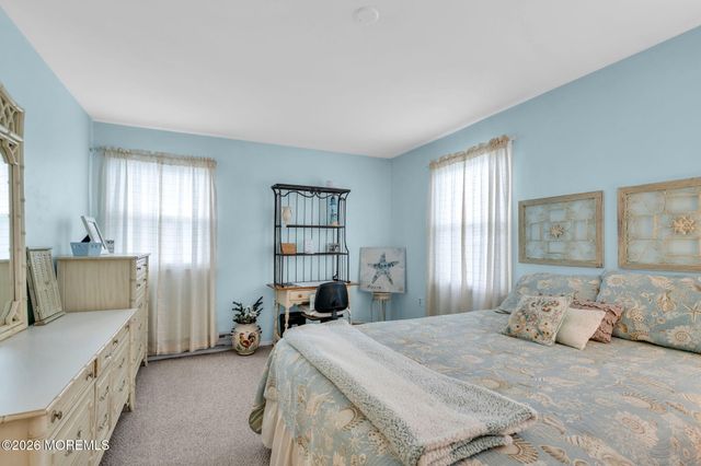 87 Chelsea Drive 72, Whiting, NJ 08759