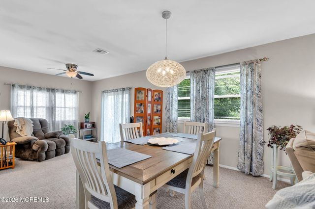 87 Chelsea Drive 72, Whiting, NJ 08759