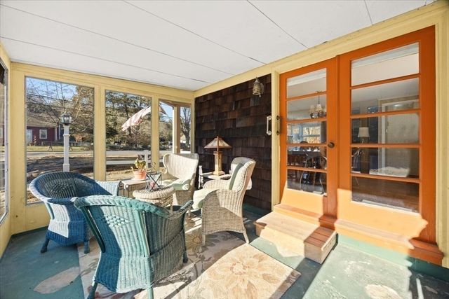 5 Freetown St, Lakeville, MA 02347