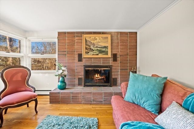 5 Freetown St, Lakeville, MA 02347