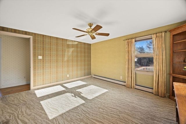 5 Freetown St, Lakeville, MA 02347