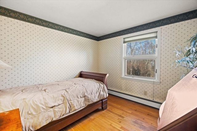 5 Freetown St, Lakeville, MA 02347