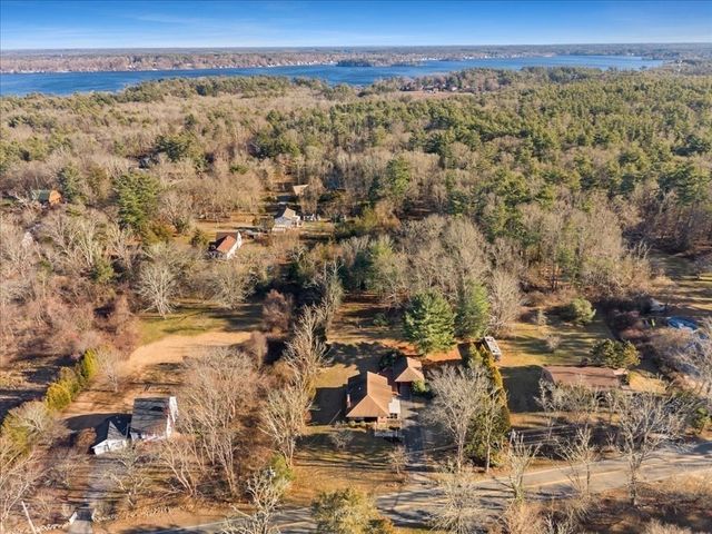 5 Freetown St, Lakeville, MA 02347