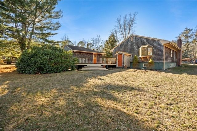 5 Freetown St, Lakeville, MA 02347