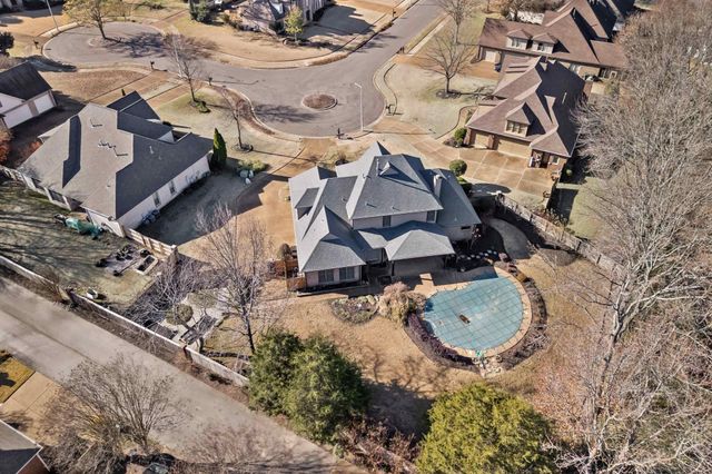 10820 WHISPER HOLLOW CV, Collierville, TN 38017