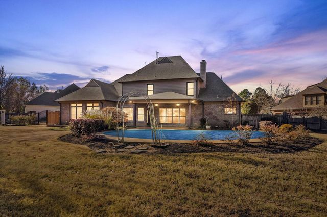 10820 WHISPER HOLLOW CV, Collierville, TN 38017