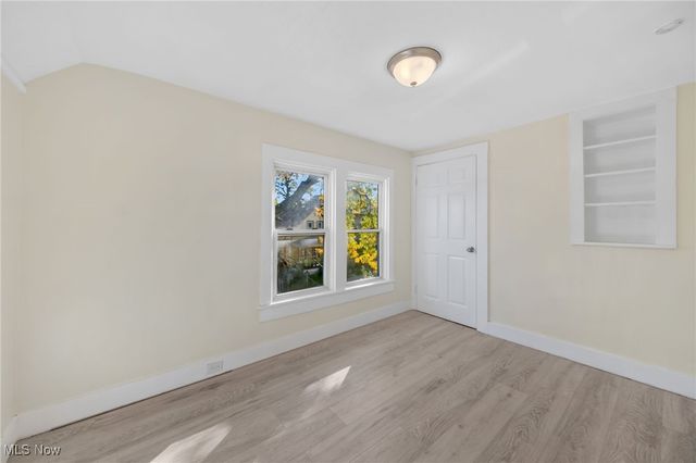 3064 W 105th Street, Cleveland, OH 44111