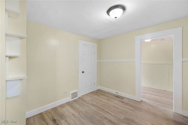 3064 W 105th Street, Cleveland, OH 44111