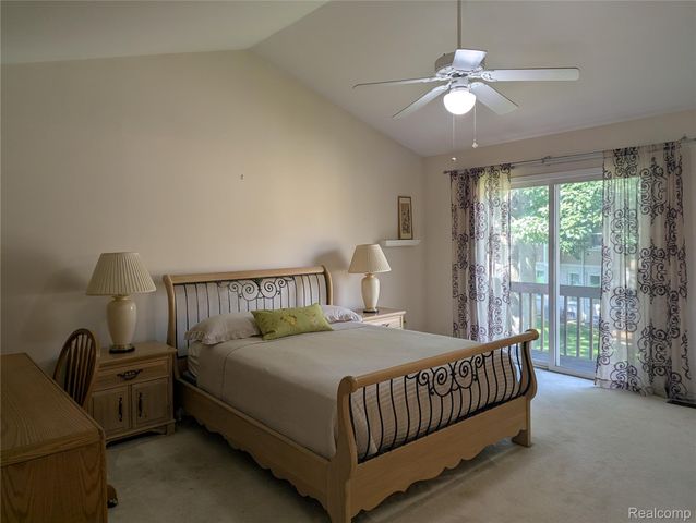 9327 Eastwind Drive 6, Livonia, MI 48150