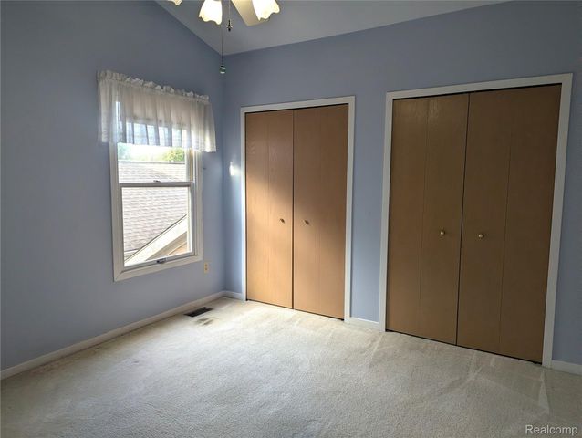 9327 Eastwind Drive 6, Livonia, MI 48150