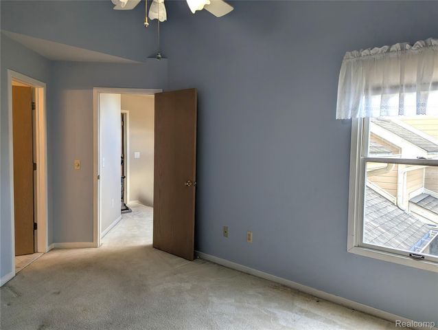 9327 Eastwind Drive 6, Livonia, MI 48150
