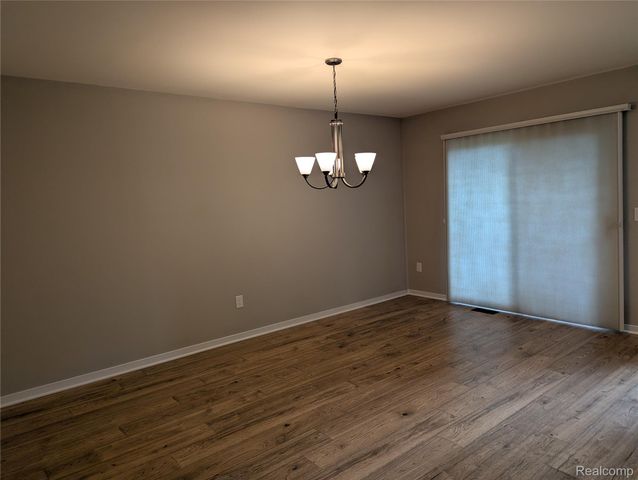 9327 Eastwind Drive 6, Livonia, MI 48150