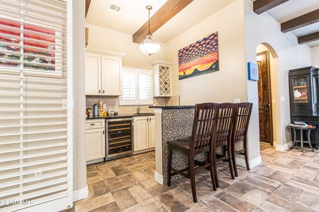 524 S Festival Drive, El Paso, TX 79912