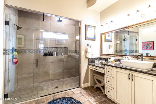 524 S Festival Drive, El Paso, TX 79912