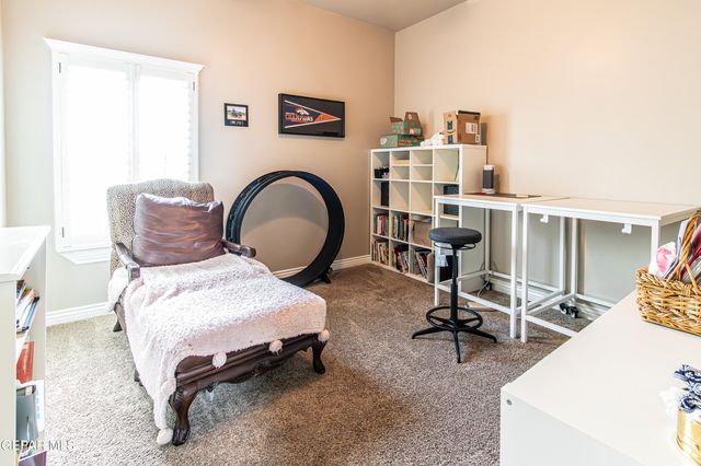 524 S Festival Drive, El Paso, TX 79912