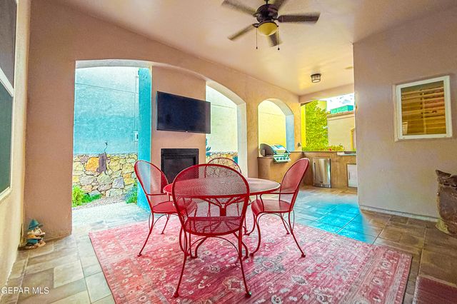 524 S Festival Drive, El Paso, TX 79912