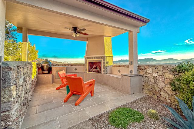 524 S Festival Drive, El Paso, TX 79912