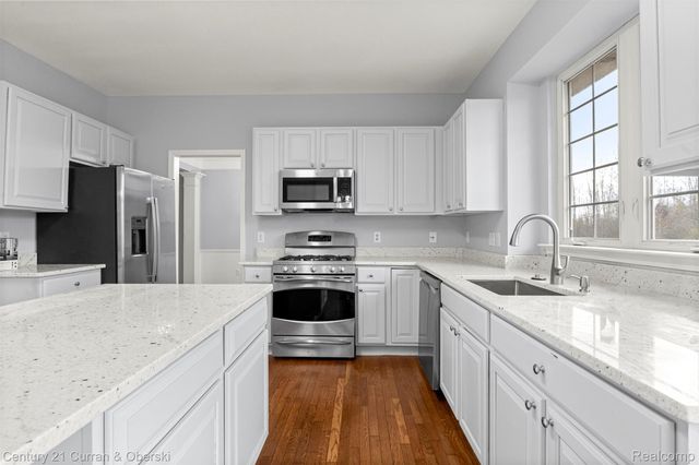 6900 Lakeway Street, Ypsilanti, MI 48197