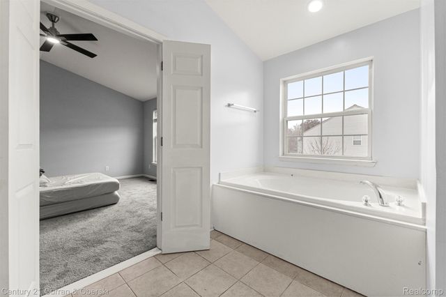 6900 Lakeway Street, Ypsilanti, MI 48197