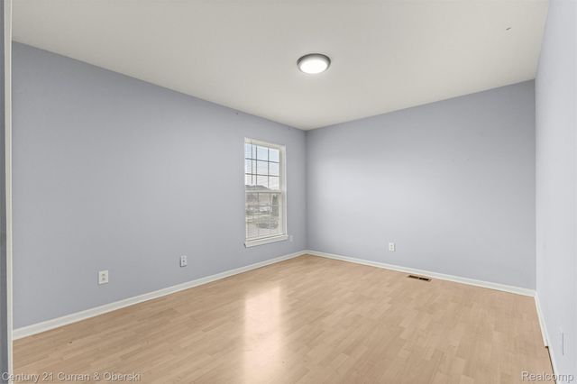 6900 Lakeway Street, Ypsilanti, MI 48197