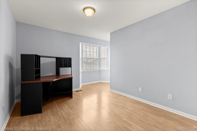 6900 Lakeway Street, Ypsilanti, MI 48197