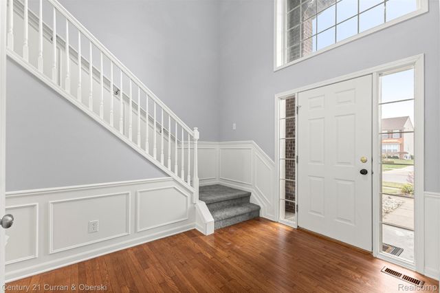 6900 Lakeway Street, Ypsilanti, MI 48197