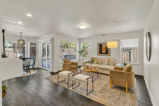 8525 Sutter Creek Way, Antelope, CA 95843