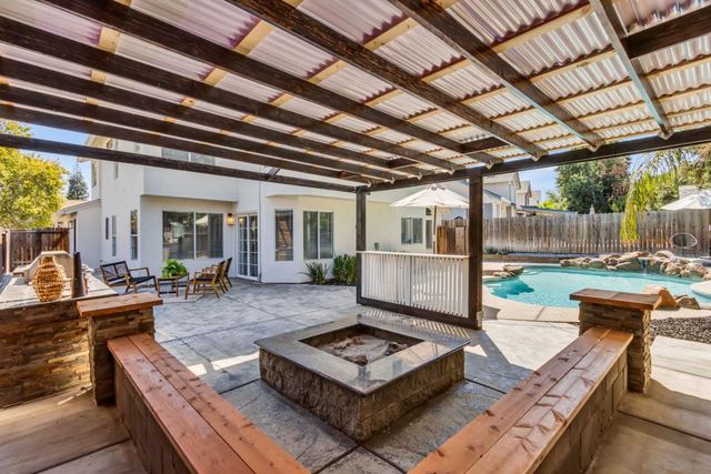 8525 Sutter Creek Way, Antelope, CA 95843