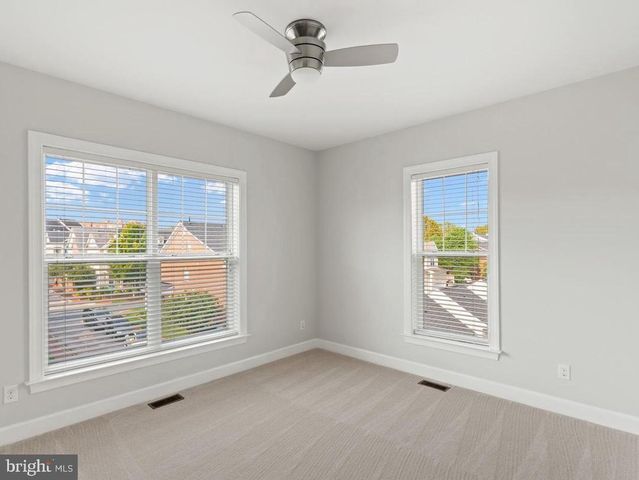 572 MARINA LANDING, Woodbridge, VA 22191