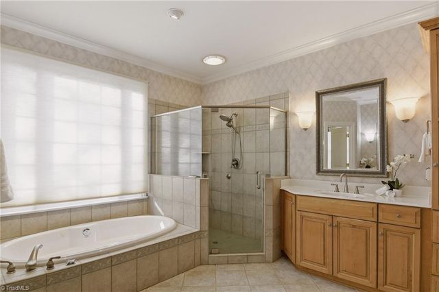 125 Maple Shade Court, Winston-salem, NC 27106