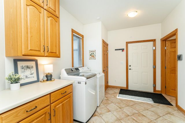 8594 Gossman Lane NW, Rochester, MN 55901