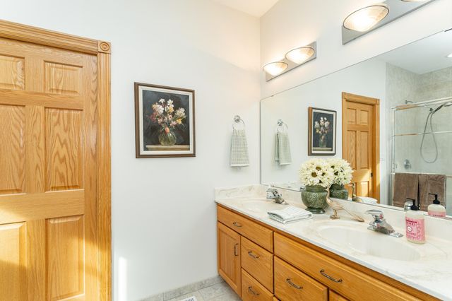 8594 Gossman Lane NW, Rochester, MN 55901