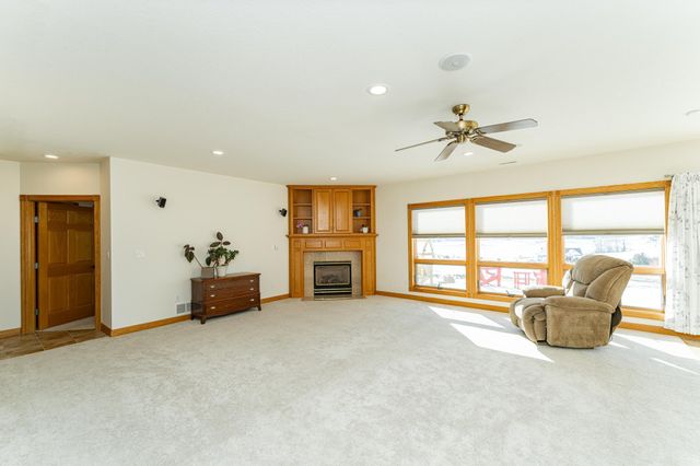 8594 Gossman Lane NW, Rochester, MN 55901