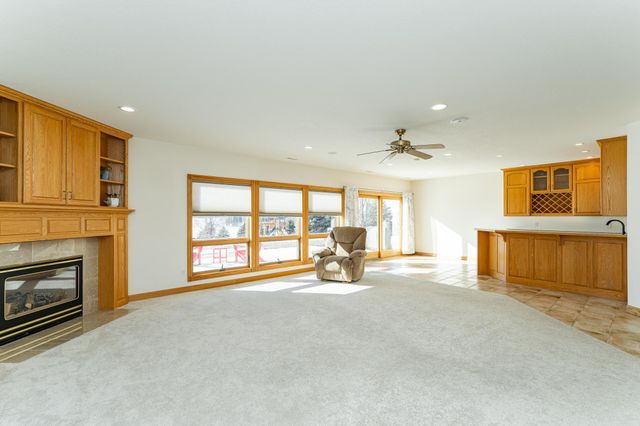 8594 Gossman Lane NW, Rochester, MN 55901