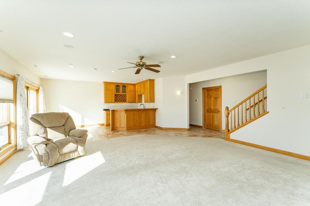8594 Gossman Lane NW, Rochester, MN 55901