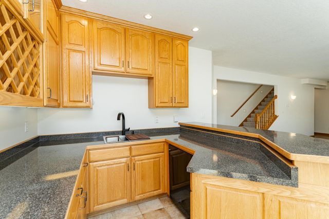 8594 Gossman Lane NW, Rochester, MN 55901