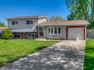 200 Hampdon Court, Bolingbrook, IL 60440