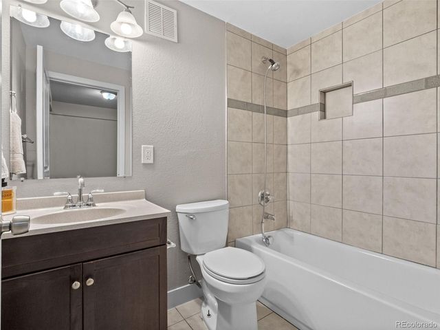 6595 W 46th Pl, Wheat Ridge, CO 80033