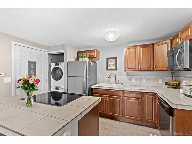 6595 W 46th Pl, Wheat Ridge, CO 80033